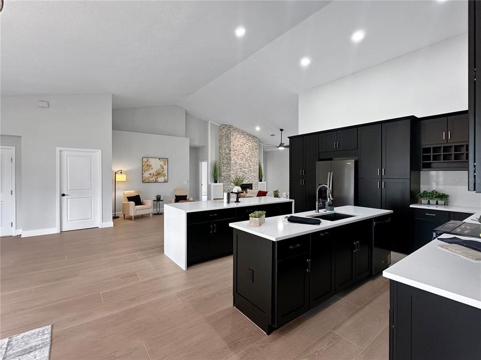 待售: $759,000 (5 贝兹, 3 浴室, 2400 平方英尺)