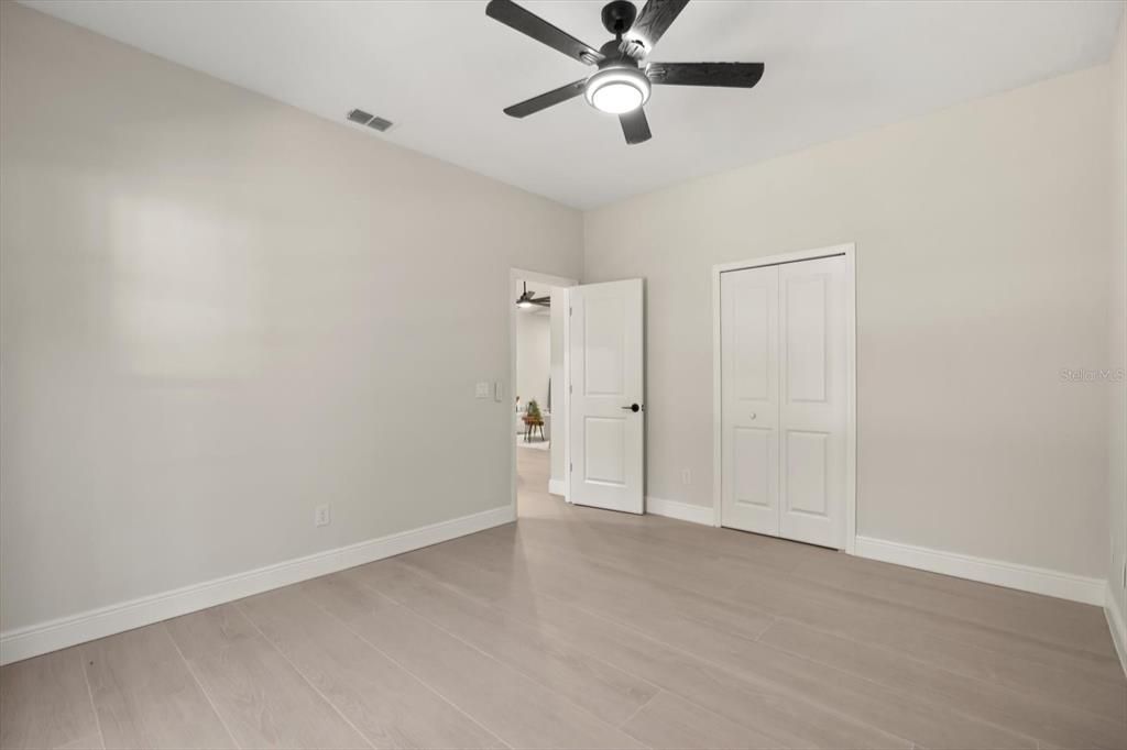 待售: $759,000 (5 贝兹, 3 浴室, 2400 平方英尺)