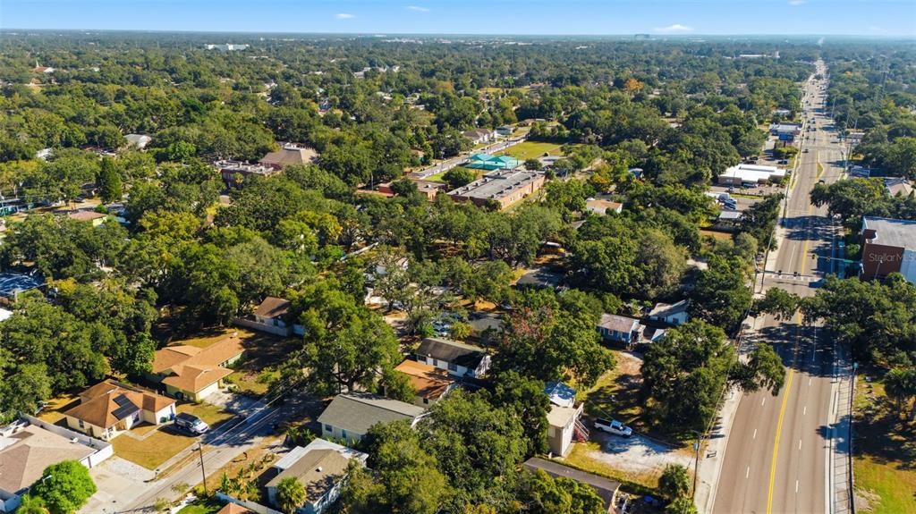 合同活跃: $150,000 (2 贝兹, 1 浴室, 875 平方英尺)