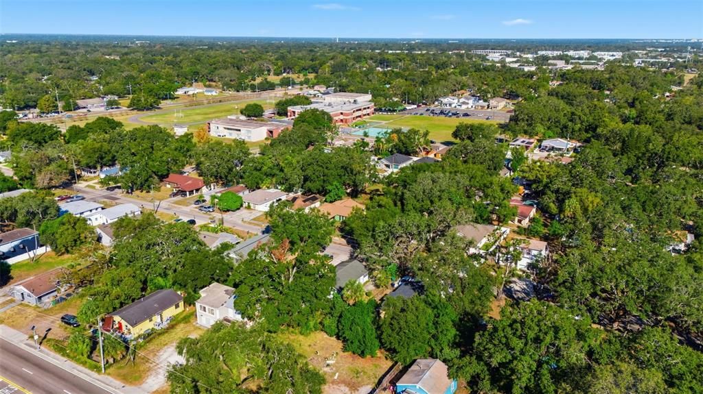 合同活跃: $150,000 (2 贝兹, 1 浴室, 875 平方英尺)