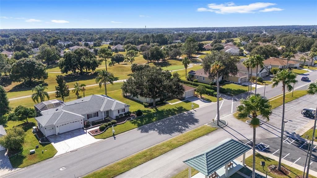 合同活跃: $389,000 (3 贝兹, 2 浴室, 1997 平方英尺)