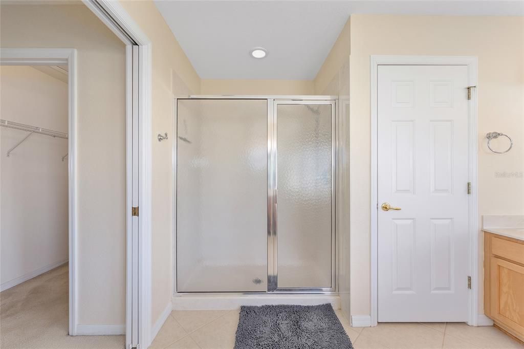 合同活跃: $389,000 (3 贝兹, 2 浴室, 1997 平方英尺)