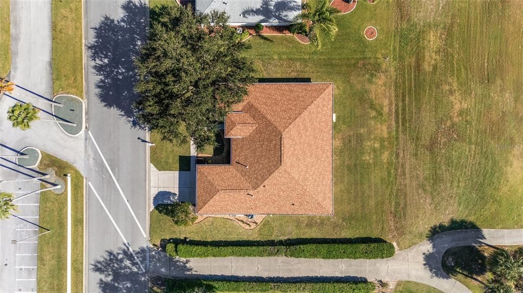 合同活跃: $389,000 (3 贝兹, 2 浴室, 1997 平方英尺)