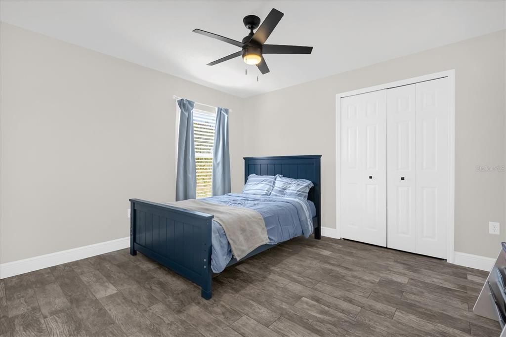 Active With Contract: $300,000 (3 beds, 2 baths, 1612 Square Feet)