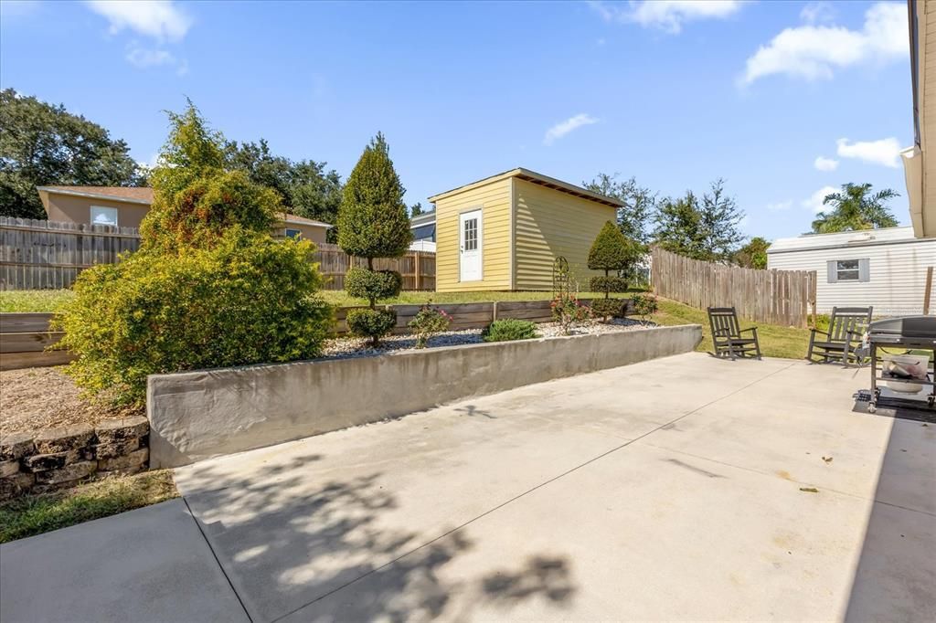 Active With Contract: $300,000 (3 beds, 2 baths, 1612 Square Feet)