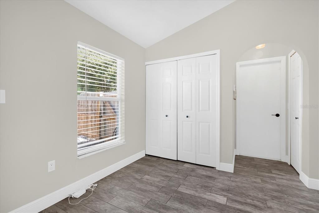 Active With Contract: $300,000 (3 beds, 2 baths, 1612 Square Feet)