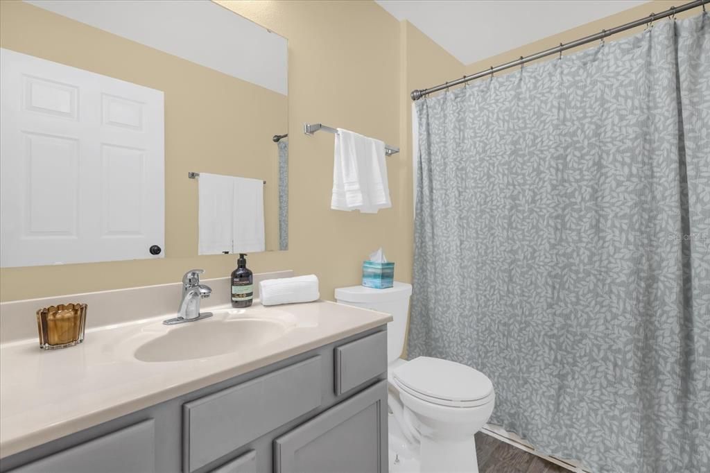 Active With Contract: $300,000 (3 beds, 2 baths, 1612 Square Feet)