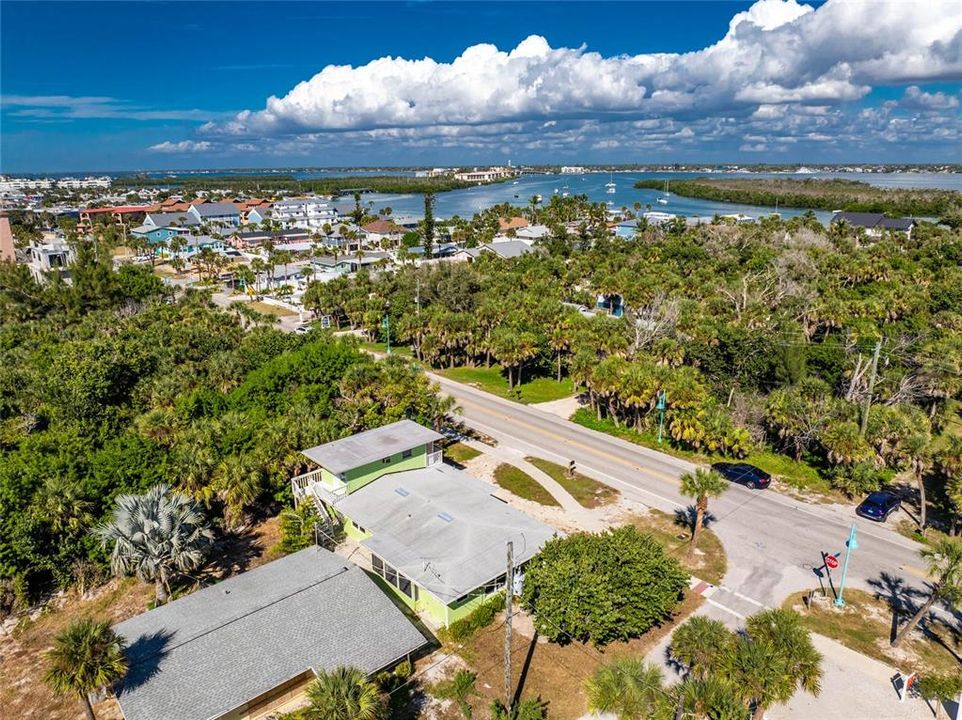 待售: $799,000 (3 贝兹, 3 浴室, 1360 平方英尺)