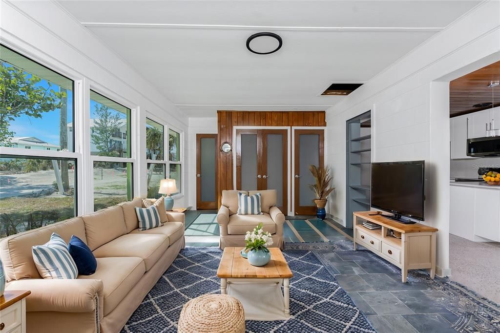 待售: $799,000 (3 贝兹, 3 浴室, 1360 平方英尺)