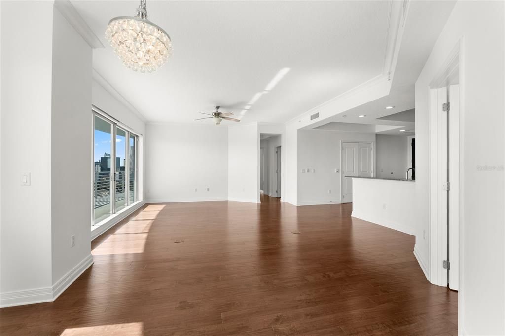 В аренду: $6,500 (3 спален, 3 ванн, 1766 Квадратных фут)