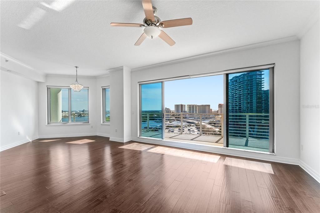 В аренду: $6,500 (3 спален, 3 ванн, 1766 Квадратных фут)