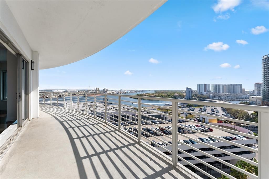 В аренду: $6,500 (3 спален, 3 ванн, 1766 Квадратных фут)