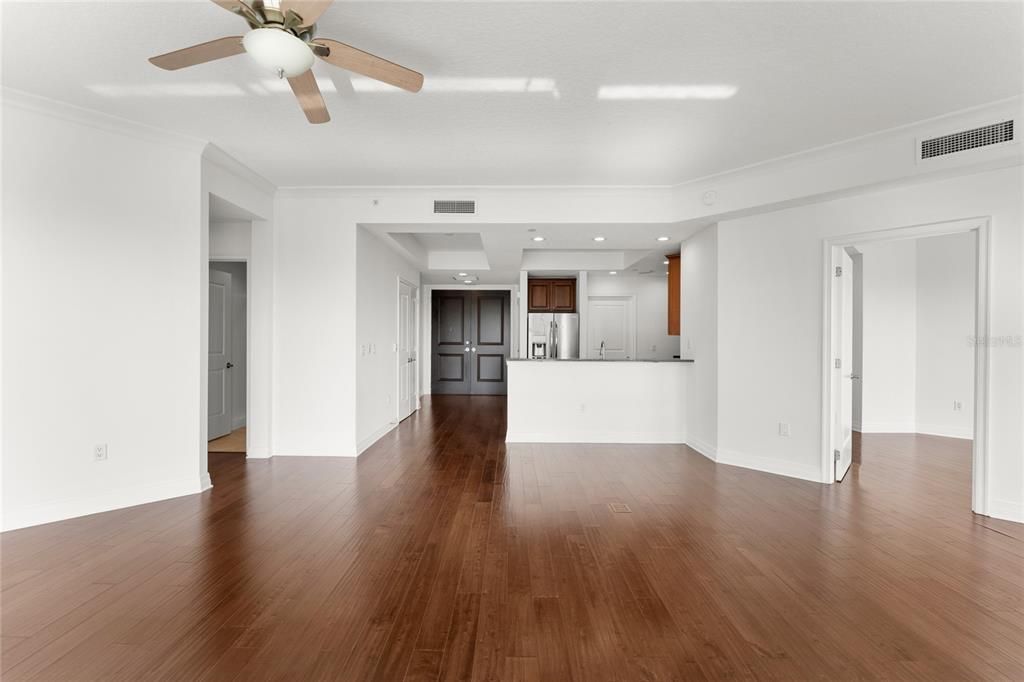 В аренду: $6,500 (3 спален, 3 ванн, 1766 Квадратных фут)