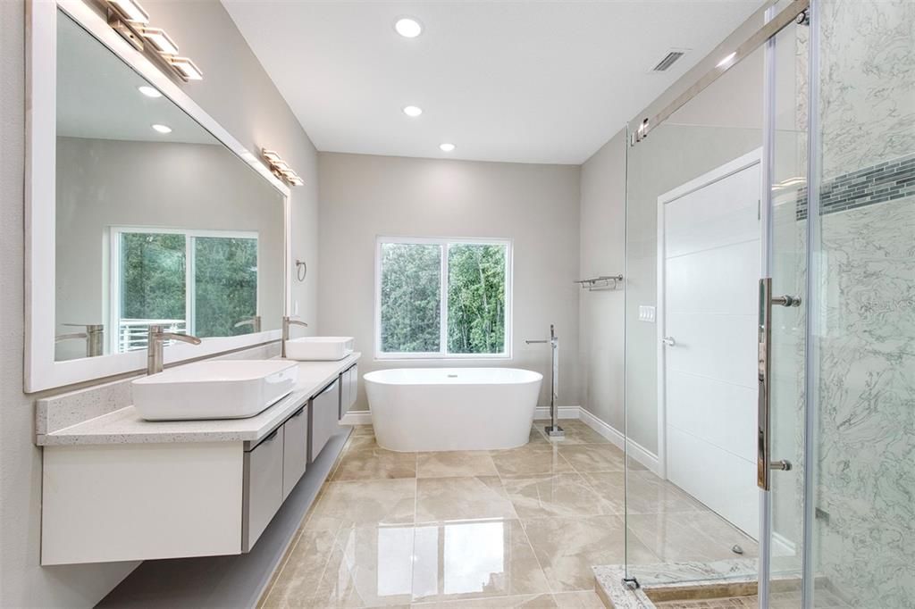 待售: $435,000 (4 贝兹, 3 浴室, 2224 平方英尺)