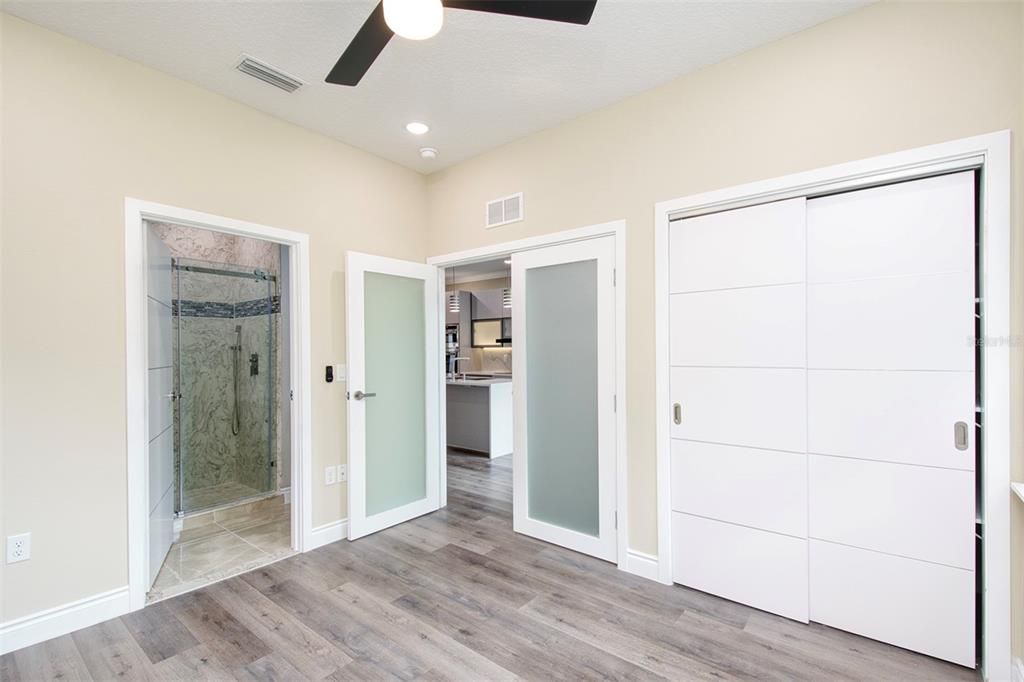 待售: $435,000 (4 贝兹, 3 浴室, 2224 平方英尺)