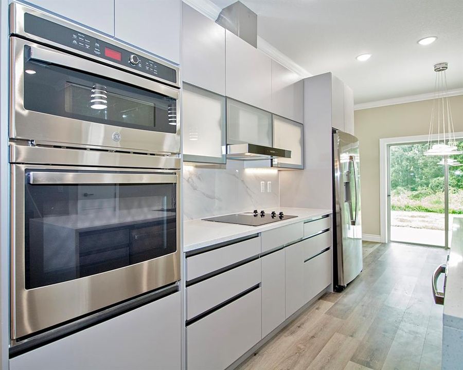 待售: $435,000 (4 贝兹, 3 浴室, 2224 平方英尺)