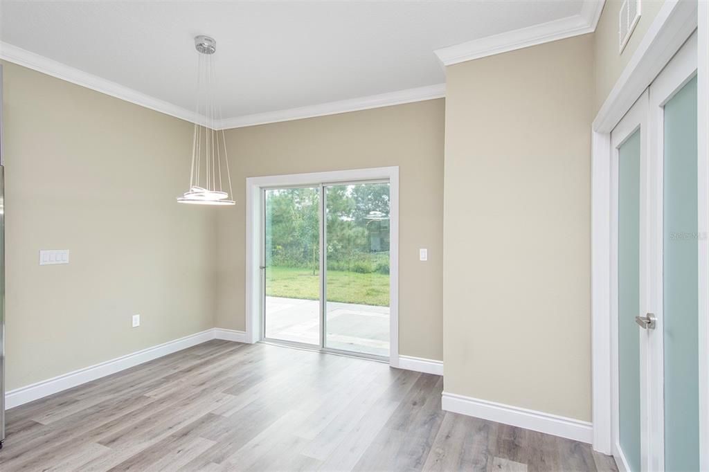 待售: $435,000 (4 贝兹, 3 浴室, 2224 平方英尺)