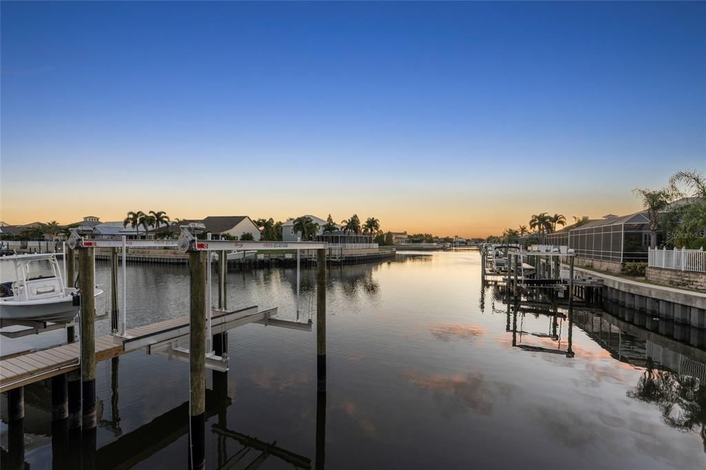 待售: $1,875,000 (4 贝兹, 3 浴室, 2706 平方英尺)