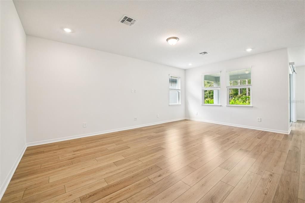 En Venta: $441,510 (4 camas, 3 baños, 2190 Pies cuadrados)