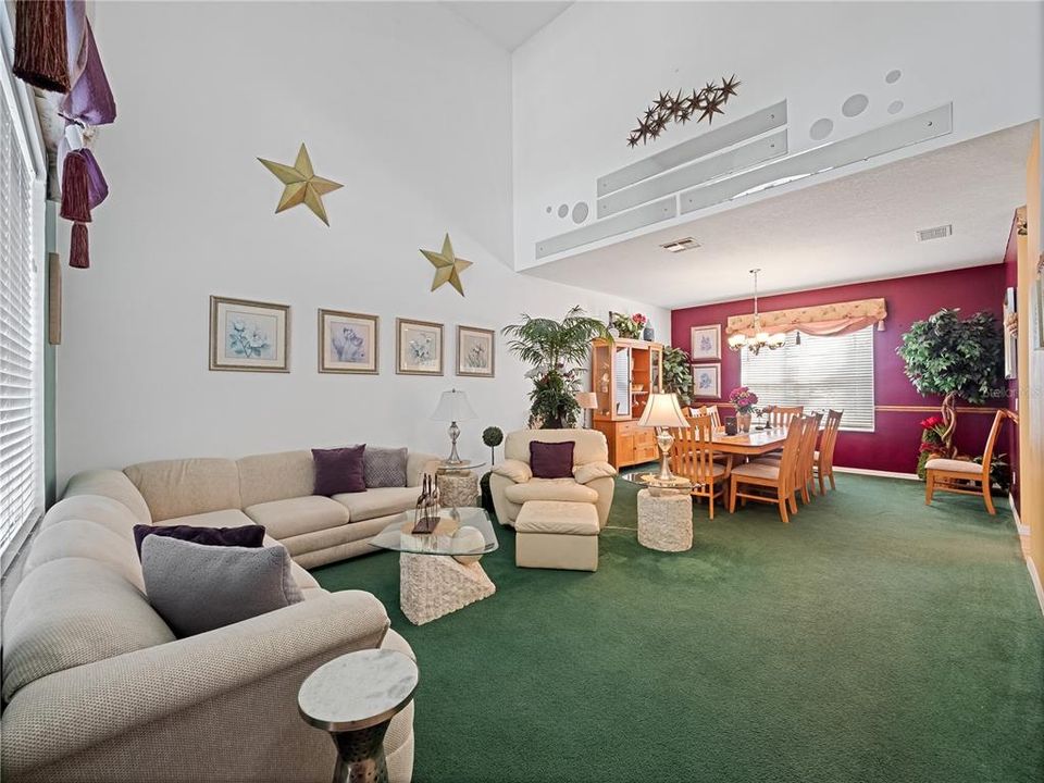 For Sale: $525,000 (5 beds, 3 baths, 3052 Square Feet)