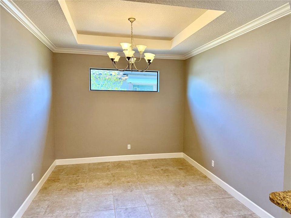 For Rent: $3,100 (3 beds, 2 baths, 1917 Square Feet)