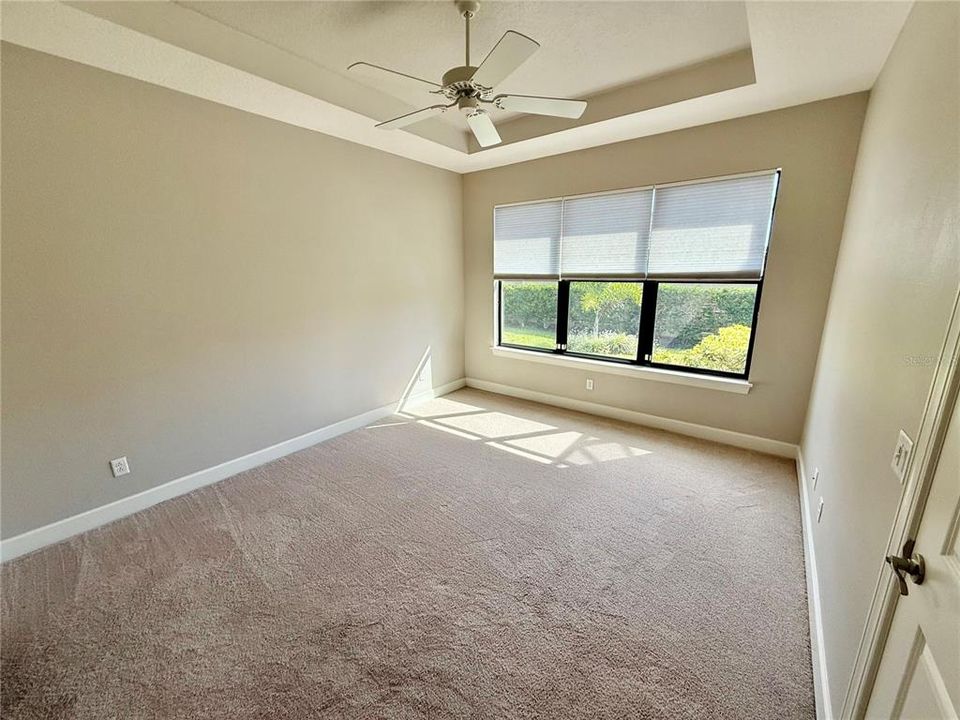 For Rent: $3,100 (3 beds, 2 baths, 1917 Square Feet)