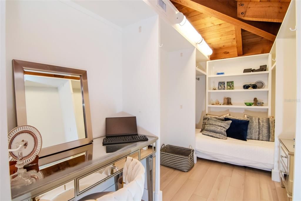 待售: $1,650,000 (4 贝兹, 4 浴室, 3685 平方英尺)