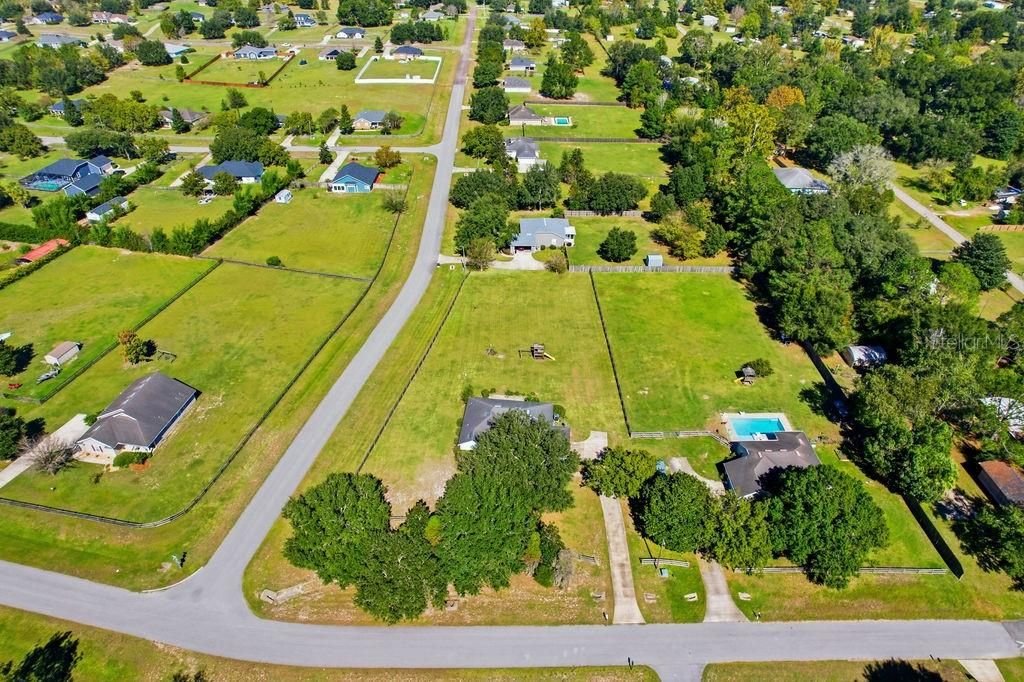 En Venta: $379,900 (4 camas, 2 baños, 1343 Pies cuadrados)