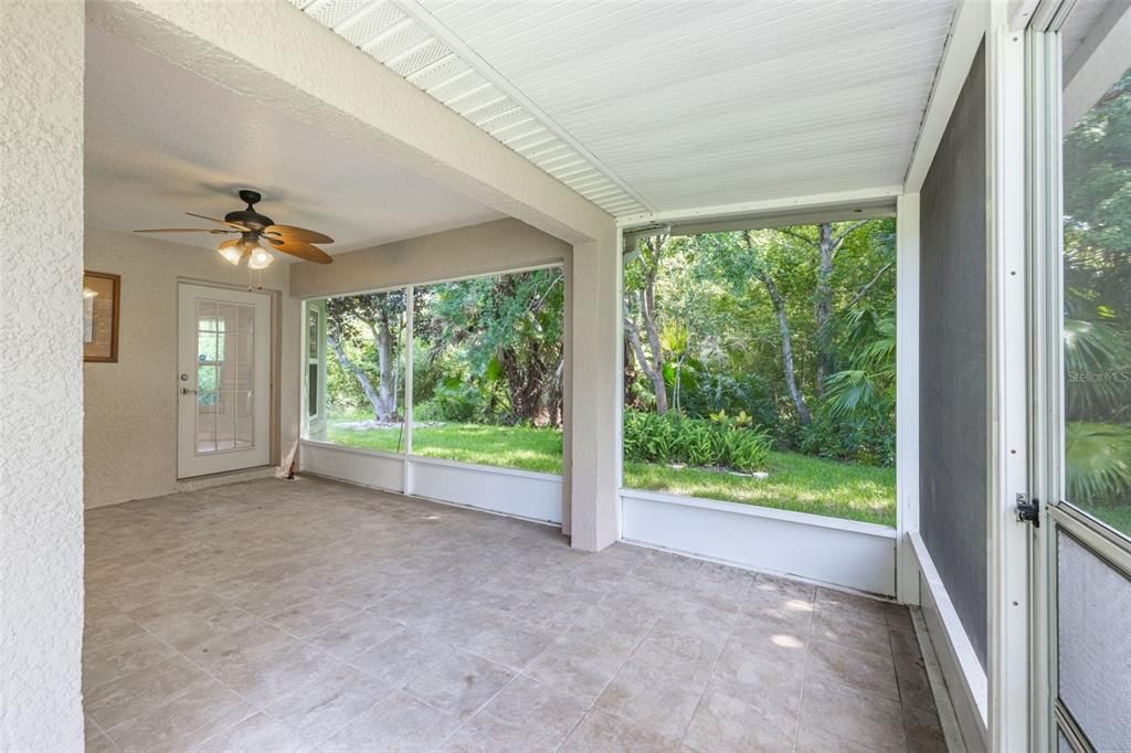 En Venta: $299,900 (3 camas, 2 baños, 1564 Pies cuadrados)