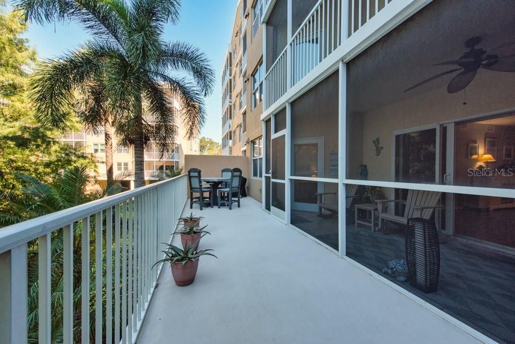 Active With Contract: $410,000 (3 beds, 2 baths, 1576 Square Feet)