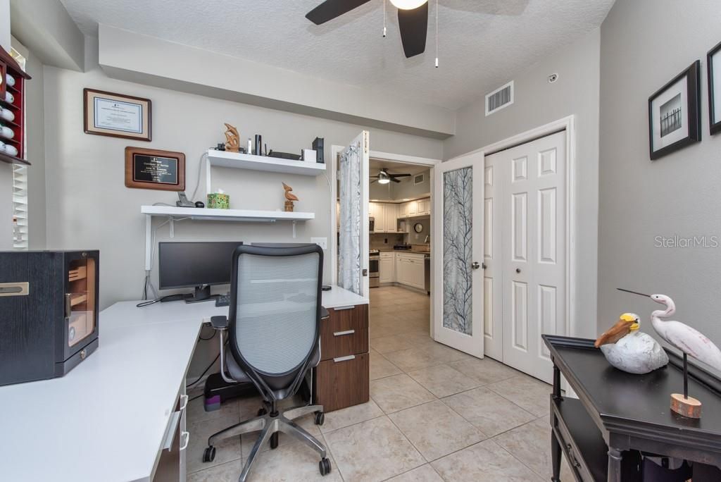 Active With Contract: $410,000 (3 beds, 2 baths, 1576 Square Feet)