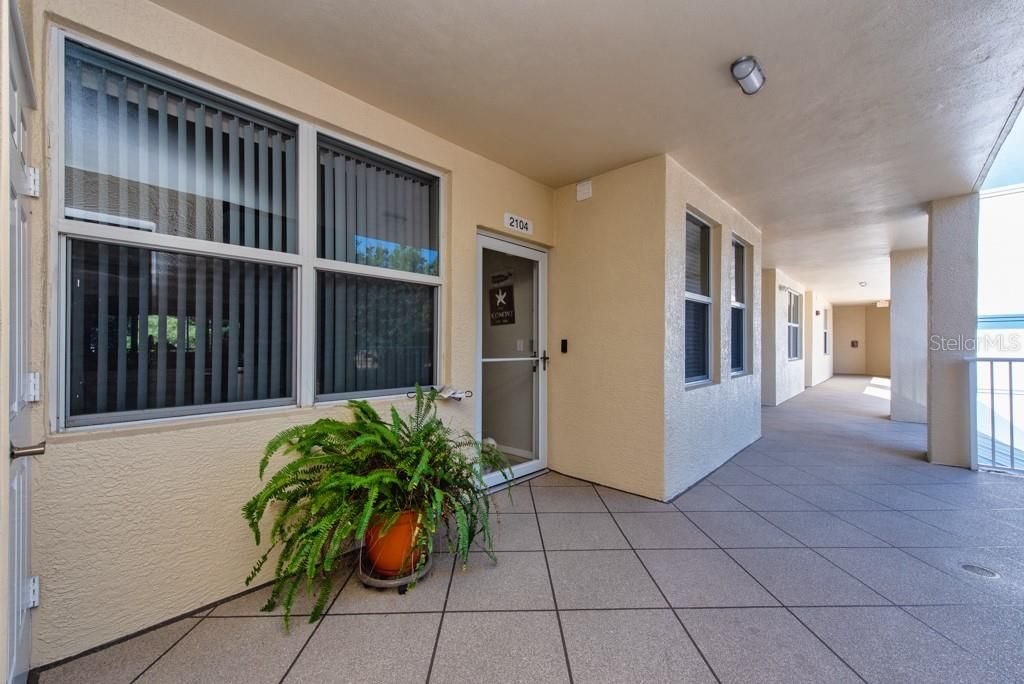 Active With Contract: $410,000 (3 beds, 2 baths, 1576 Square Feet)