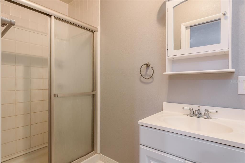 En Venta: $879,000 (3 camas, 3 baños, 2330 Pies cuadrados)