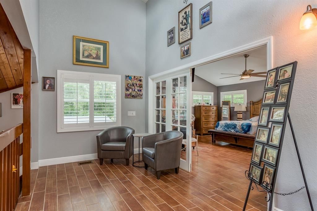 En Venta: $879,000 (3 camas, 3 baños, 2330 Pies cuadrados)