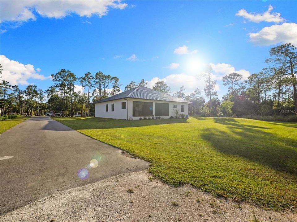 En Venta: $899,999 (4 camas, 4 baños, 2500 Pies cuadrados)