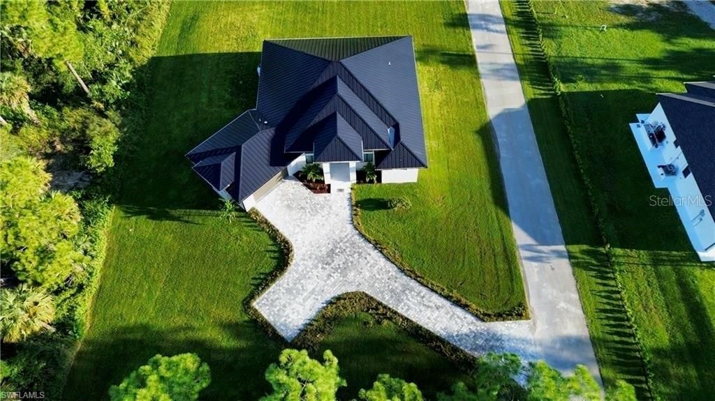 En Venta: $899,999 (4 camas, 4 baños, 2500 Pies cuadrados)