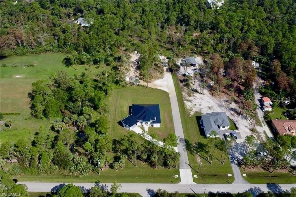 En Venta: $899,999 (4 camas, 4 baños, 2500 Pies cuadrados)