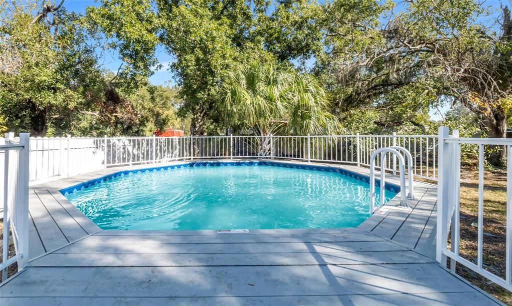 На продажу: $349,999 (3 спален, 2 ванн, 1452 Квадратных фут)