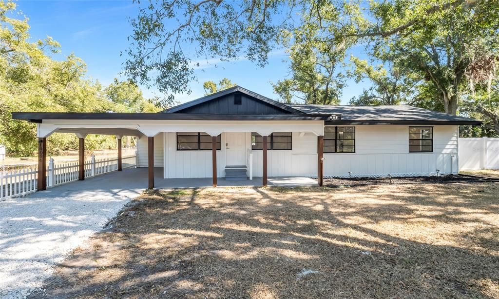 На продажу: $349,999 (3 спален, 2 ванн, 1452 Квадратных фут)