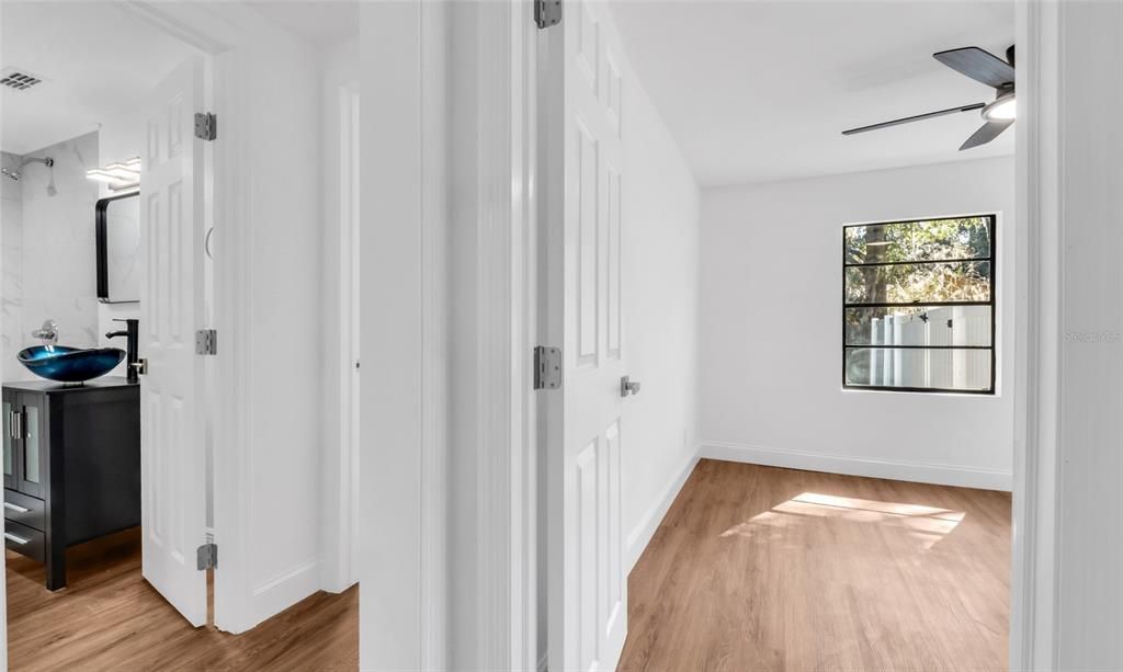 На продажу: $349,999 (3 спален, 2 ванн, 1452 Квадратных фут)