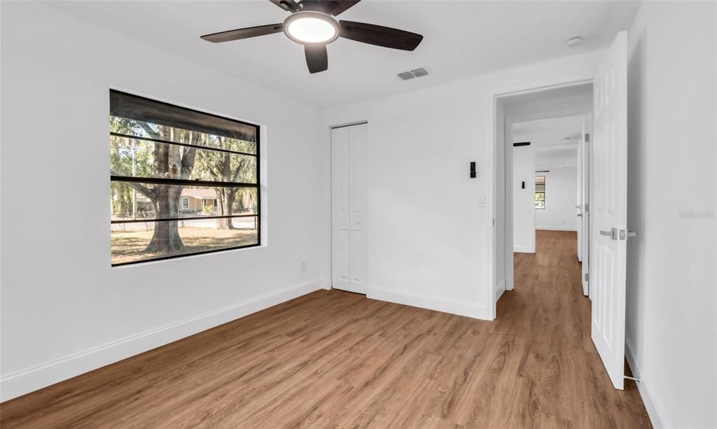 На продажу: $349,999 (3 спален, 2 ванн, 1452 Квадратных фут)