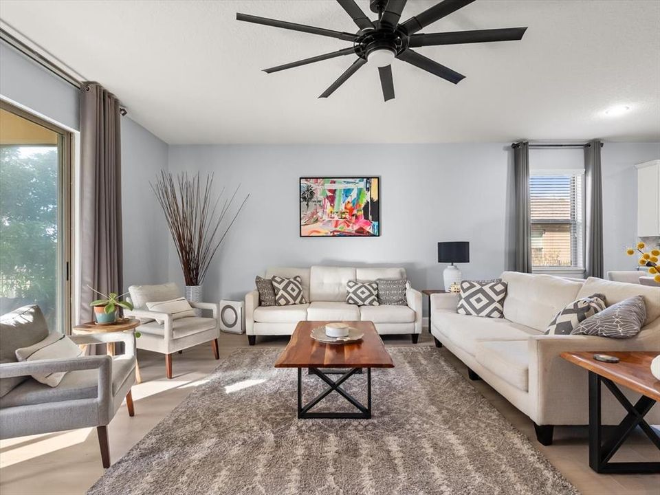 En Venta: $435,000 (4 camas, 2 baños, 2164 Pies cuadrados)