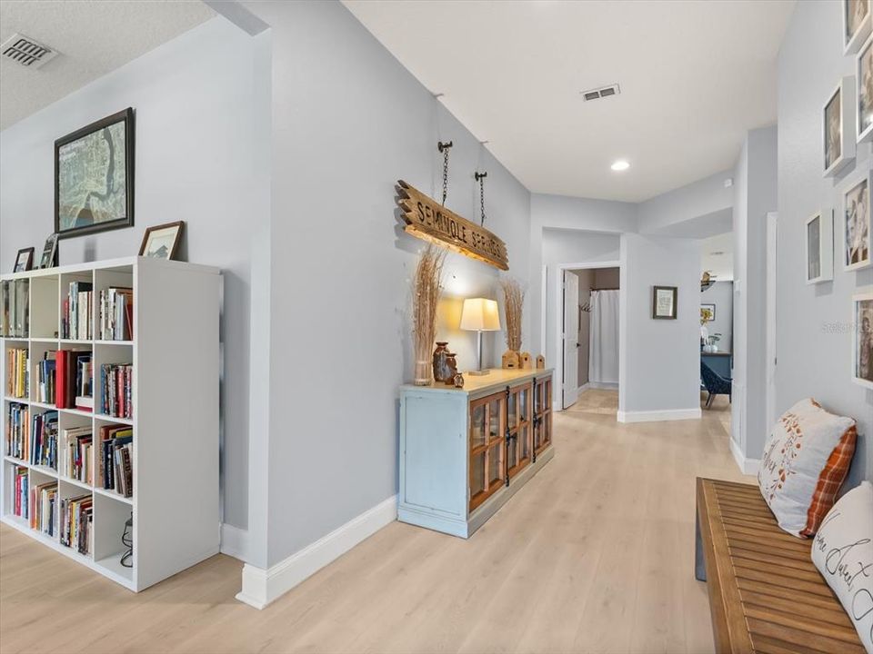 En Venta: $435,000 (4 camas, 2 baños, 2164 Pies cuadrados)