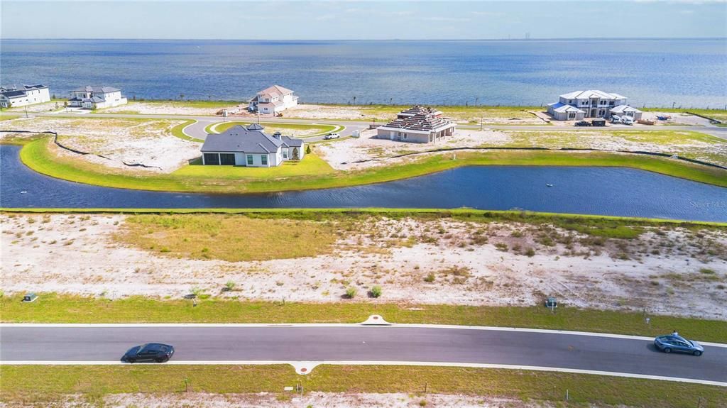 待售: $299,000 (0.22 acres)