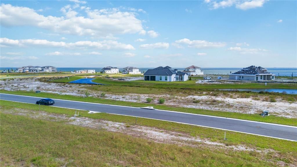 待售: $299,000 (0.22 acres)