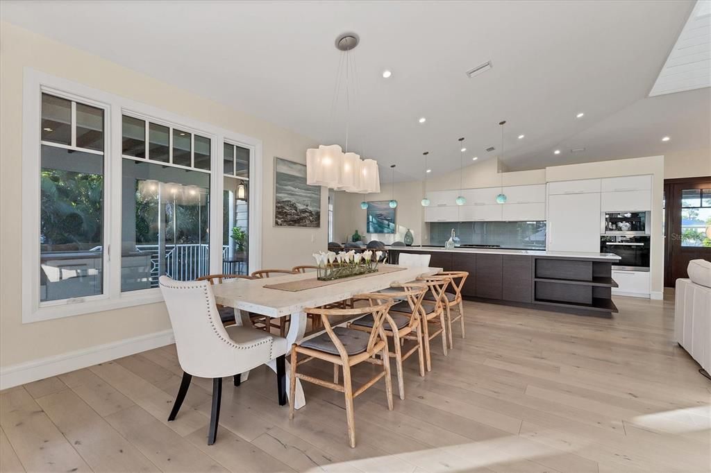 En Venta: $2,675,000 (3 camas, 3 baños, 2582 Pies cuadrados)