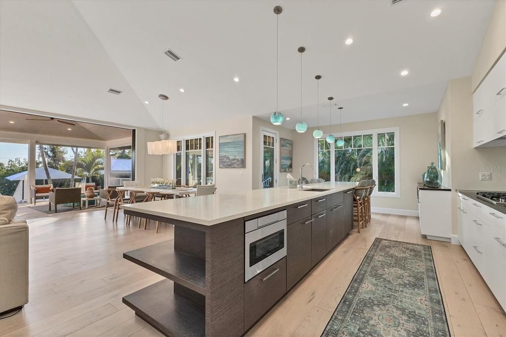 En Venta: $2,675,000 (3 camas, 3 baños, 2582 Pies cuadrados)