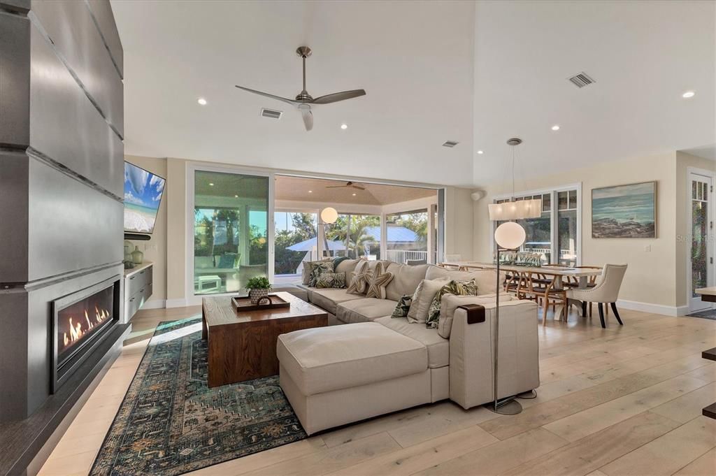 En Venta: $2,675,000 (3 camas, 3 baños, 2582 Pies cuadrados)