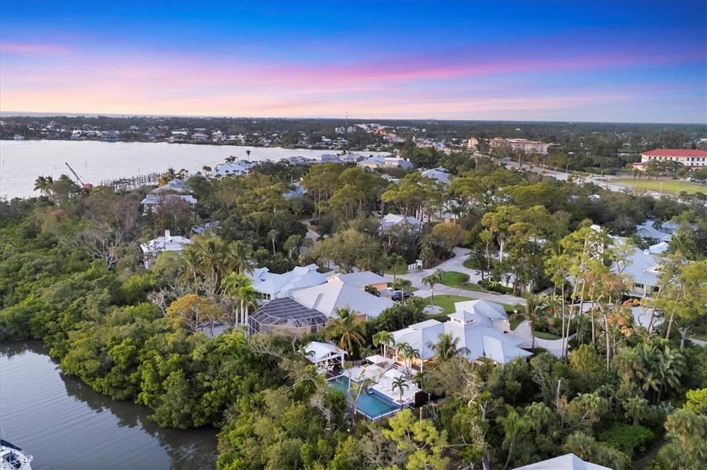 En Venta: $2,675,000 (3 camas, 3 baños, 2582 Pies cuadrados)