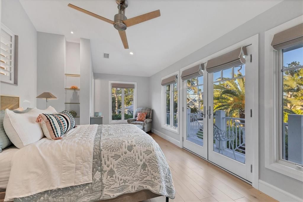 En Venta: $2,675,000 (3 camas, 3 baños, 2582 Pies cuadrados)